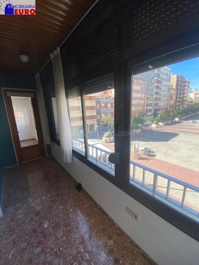 Piso en venta con ascensor en el centro de Tavernes de la Va - foto 4
