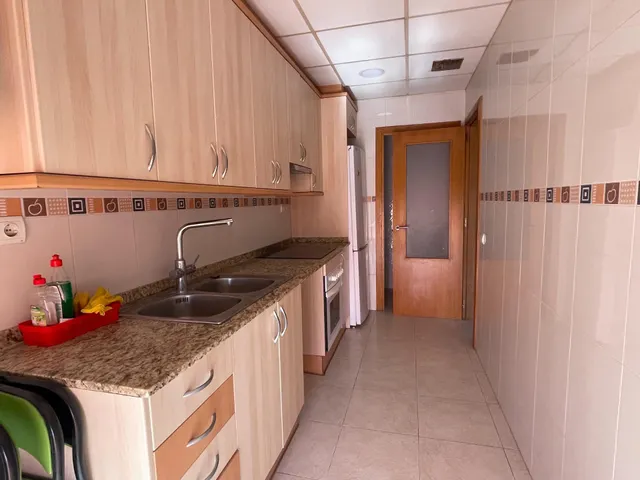 Espacio, comodidad y ubicación: vivienda familiar con ascensor, balcón, parking y trastero en Amposta. — 15