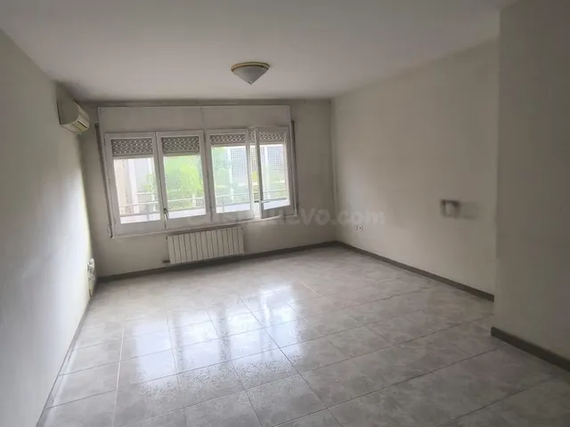 PISO EN VENTA CON PARQUING Y TRASTERO OPCIONAL - foto 3