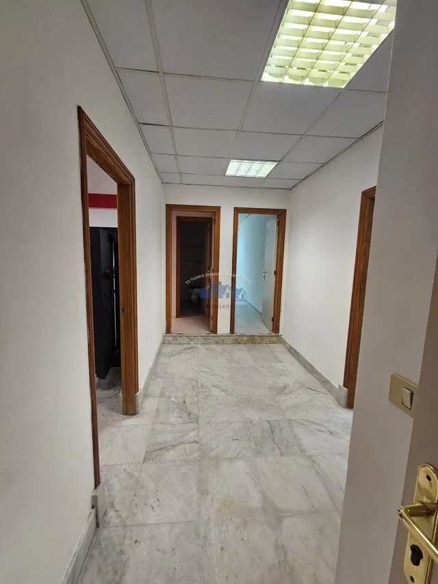 Local comercial en venta — 16