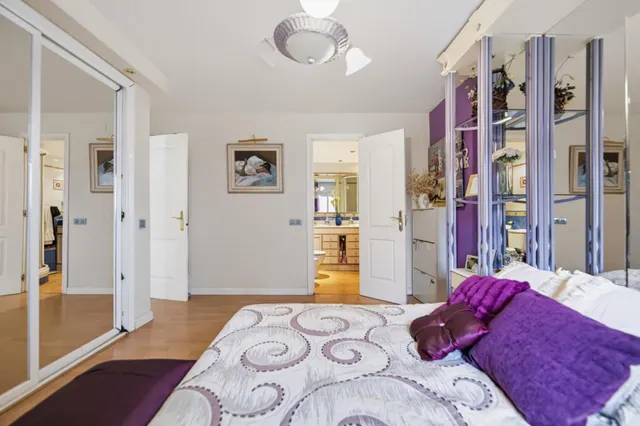 VIVIENDA MUY LUMINOSA DE 3 DORMITORIOS, 2 BAÑOS Y AMPLIA TERRAZA — 11