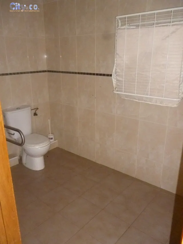 LOCAL COMERCIAL EN EL ESPARRAGAL — 11