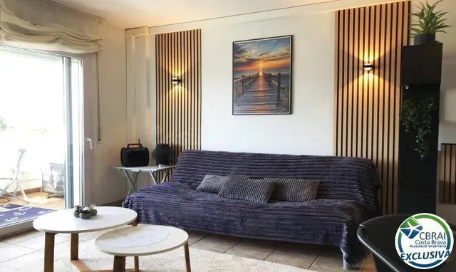 Apartamento de 3 habitaciones con piscina y aparcamiento pri - foto 2