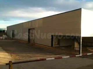 FANTÁSTICA NAVE EN VALLS - foto 3