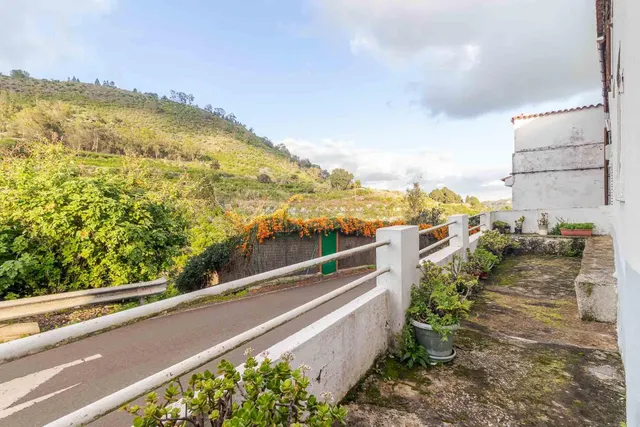 Casa con terreno y aljibe en venta en El Palmar, Teror – Esp - foto 4