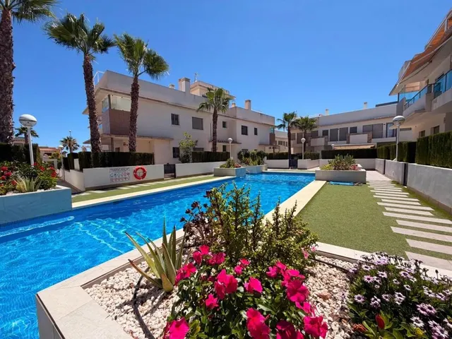 Apartamento 2 habitaciones 85m² en venta - Doña Pepa — 24