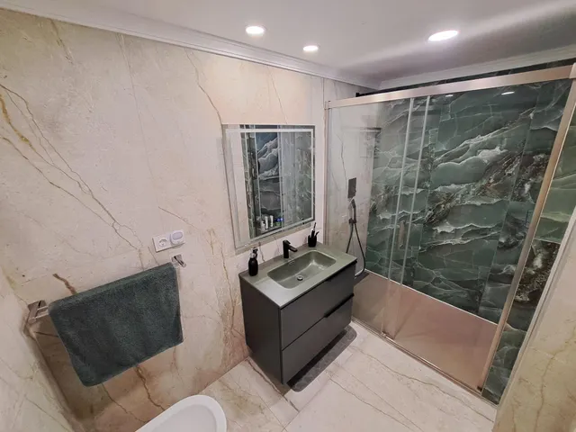 VIVIENDA COMPLETAMENTE REFORMADA Y PERFECTAMENTE EQUIPADA — 16