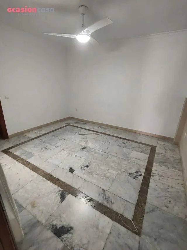 Adosado próximo a C.C. Zoco — 8