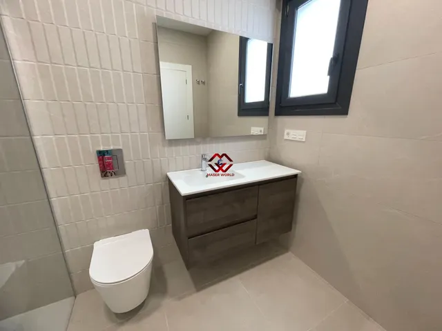 Chalet independiente de diseño con piscina privada y jardín en Heredades — 41