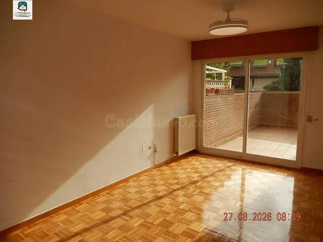 Piso con patio en Covaresa — 3