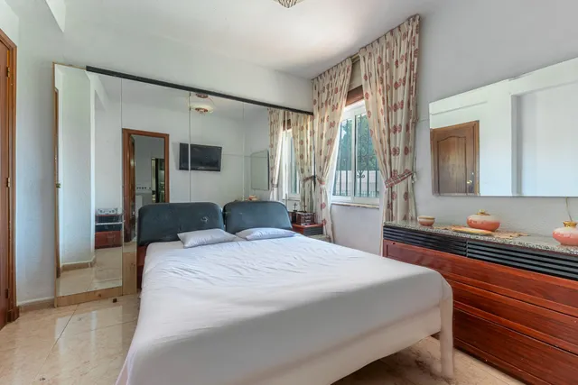 ¡Oportunidad en Doña Pilar! Piso de 2 dormitorios con piscina, jardines, parking y pista de tenis — 12