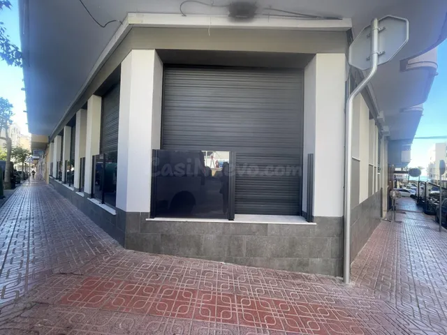 GRAN ESTUDIO EN TORREVIEJA: 1 BAÑO - foto 3