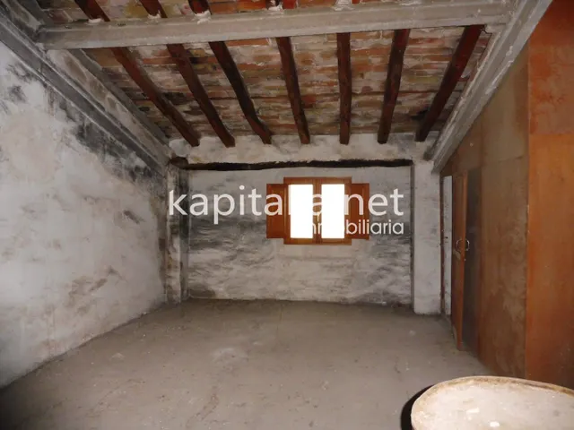 Casa a la venta en La Vila de Ontinyent. — 32
