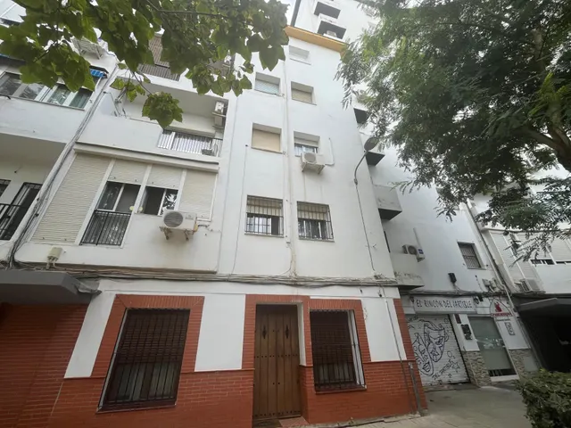 SE ALQUILA PISO EN ULÍA — 34