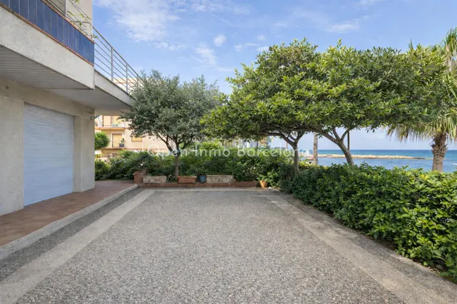 Casa exclusiva delante del Mar en Prat de Vilanova — 10