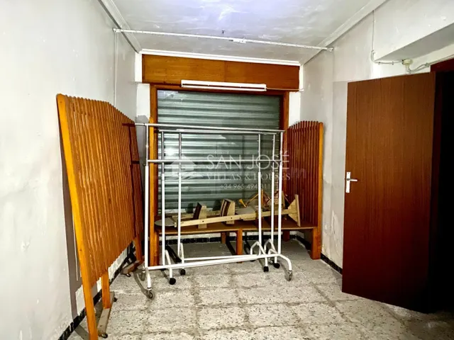 VENTA DE CASA SOLAR EN EL CENTRO DE ASPE - foto 4