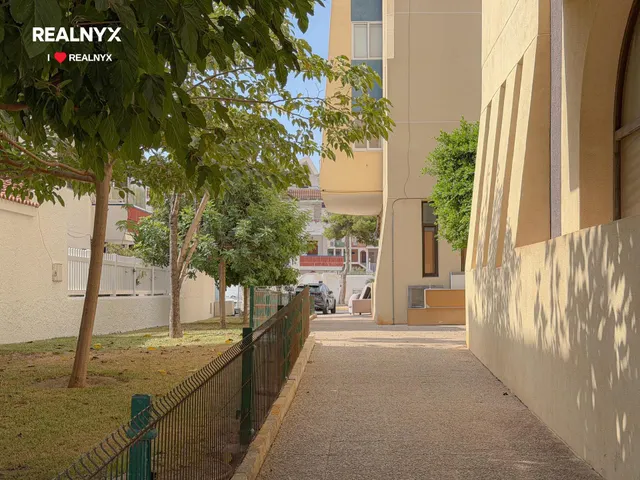 La Veleta! Acogedor apartamento exterior , con amplia terraza y vistas laterales al mar ubicación en urbanización exclusiva con piscina a 150 metros del mar — 30