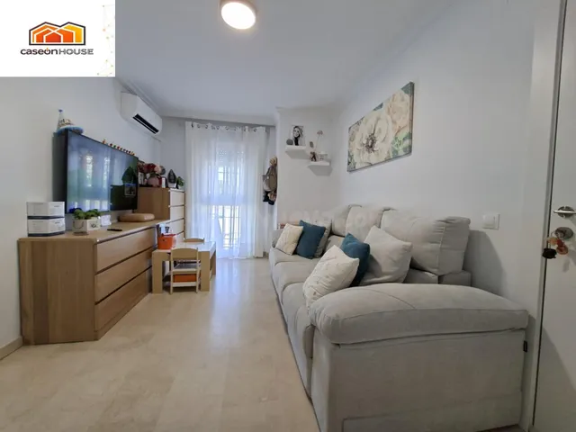 PISO EN PLANTA BAJA EN EL CENTRO DE CHICLANA CON PATIO — 4