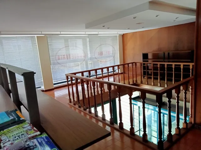 LOCAL COMERCIAL DE DOS ALTURAS EN BOIRO — 29
