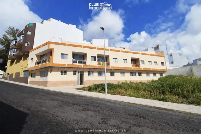 OPORTUNIDAD DE INVERSIÓN EN VISTABELLA – EDIFICIO CON RENTAB