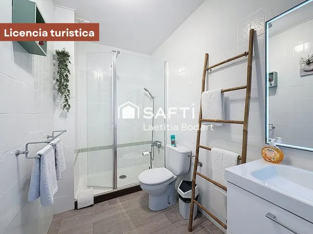Ático reformado con licencia y garaje opcional – Vistas al canal y al puerto, Empuriabrava — 19