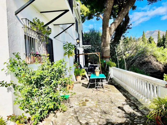 Casa de dos dormtorios con vistas al mar ya la montaña en Be - foto 3