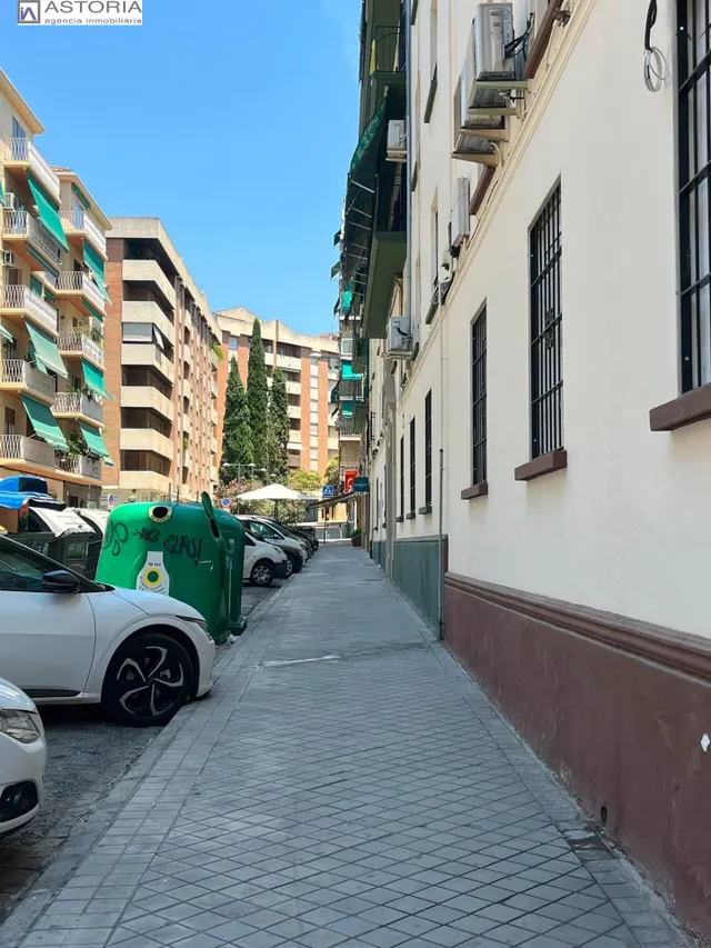 Piso sin muebles junto a Gran Capitán — 14