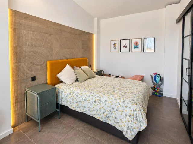 Ref- 08700 Salico presenta Adosado de 4 dormitorios con 80 m2 de terrazas y garaje en  Almazora centro — 24