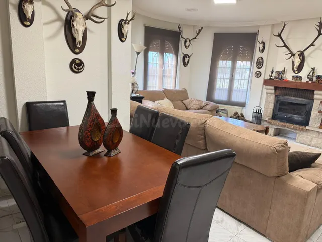 Exclusivo Chalet independiente en Toledo con gran parcela y  - foto 5