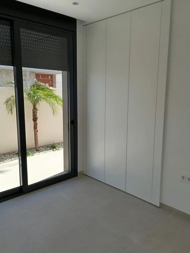 Villa de una sola planta con 3 dormitorios y piscina privada en el campo de golf(Pilar de la Horadada) — 48