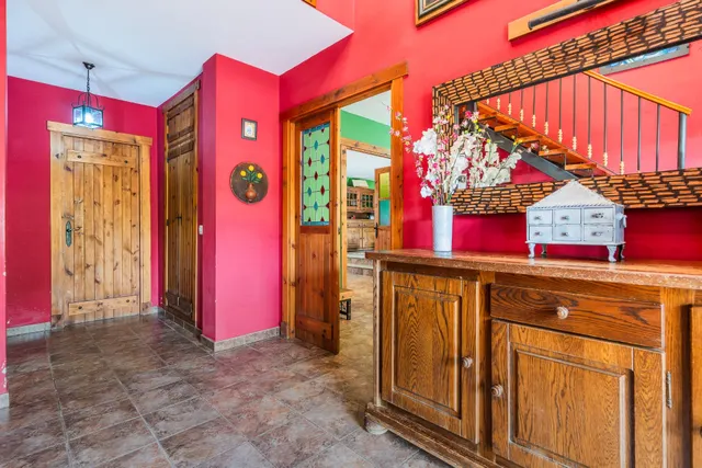 VENTA DE CHALET EN VENTA EN LAS DEHESILLAS — 31