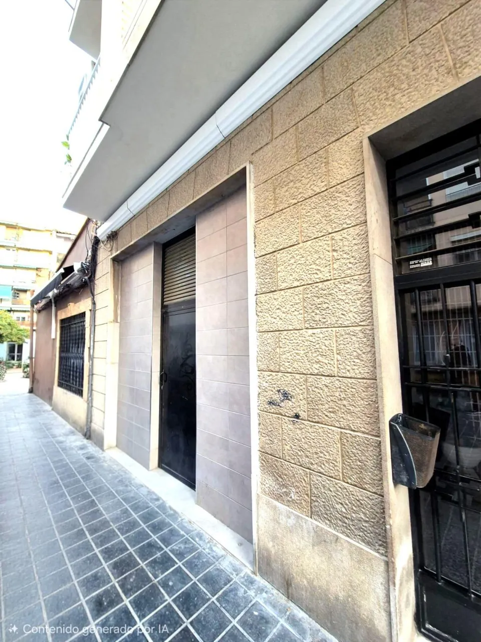AMPLIO LOCAL COMERCIAL EN  ZONA BENICALAP DE UNOS 200 METROS