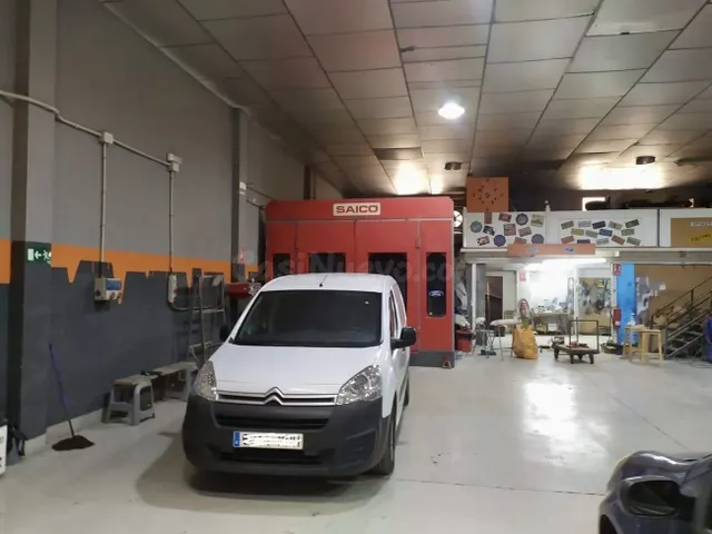 Local comercial en venta - Els Molins