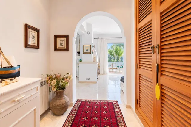 Apartamento con amplia terraza y vistas al puerto en Portopetro — 18