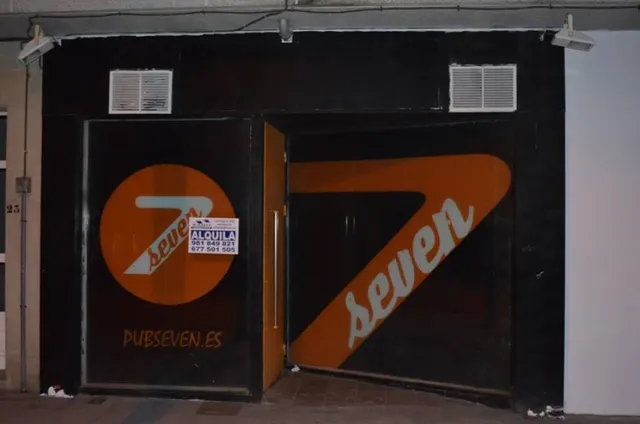 Local comercial en venta — 33
