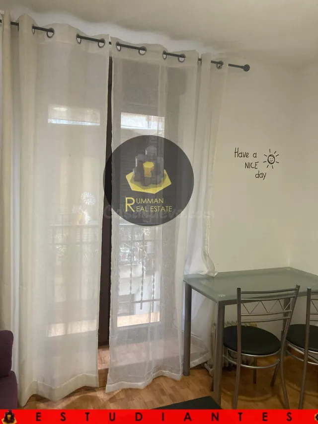 EST / Piso de TRES Dormitorios en Gran Capitán - foto 2