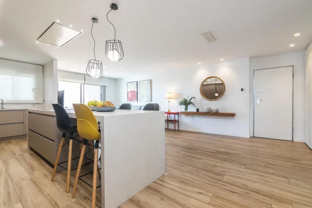 Venta de vivienda en zona  campo de fútbol 4 dormitorios y gran terraza — 7