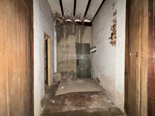 Casa en Almoines a reformar a su gusto en parcela de 242 m2 , en chaflán con patio. — 46