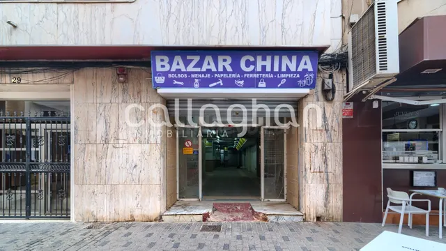 Bajo comercial de doble acceso con posibilidades de construi - foto 5