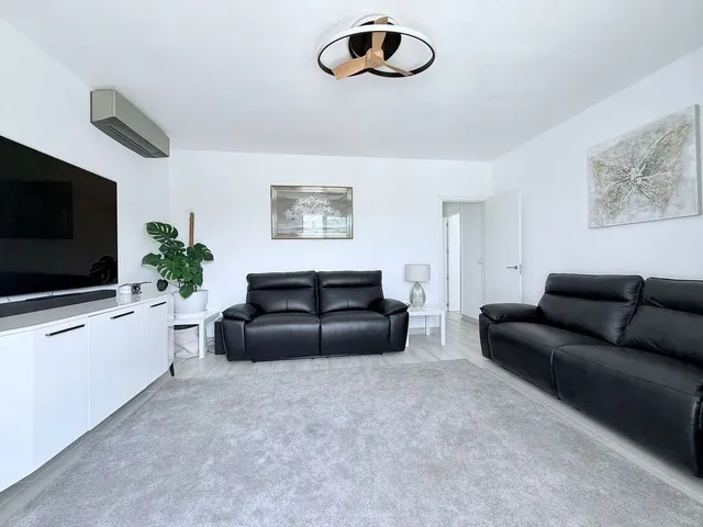 Chalet 7 habitaciones 327m² en venta - South of spain — 26
