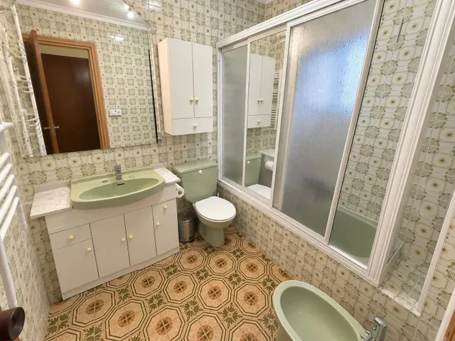 Piso con terraza y trastero en solarium a 500 metros de la playa y paseo maritimo. — 21