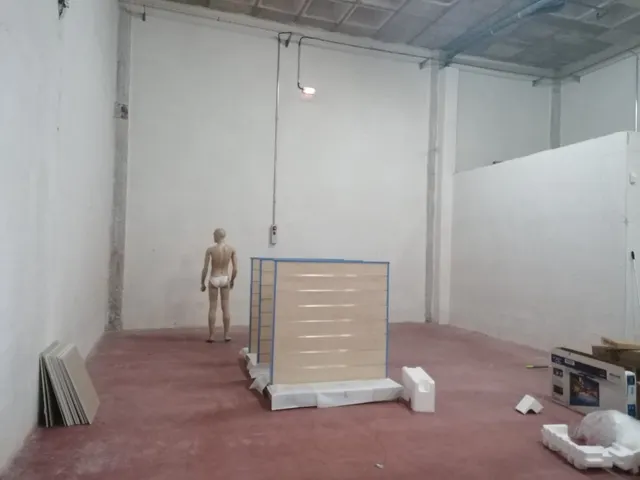 LOCAL COMERCIAL CONSTRUIDO EN NAVE DE 540 METROS CON LICENCIA DE APERTURA EN USO — 22