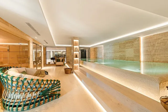 Villa 6 habitaciones 840m² en venta - Aloha — 38