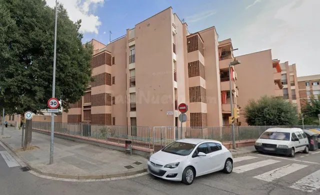 PISO OKUPADO EN RUBÑ (BARCELONA)