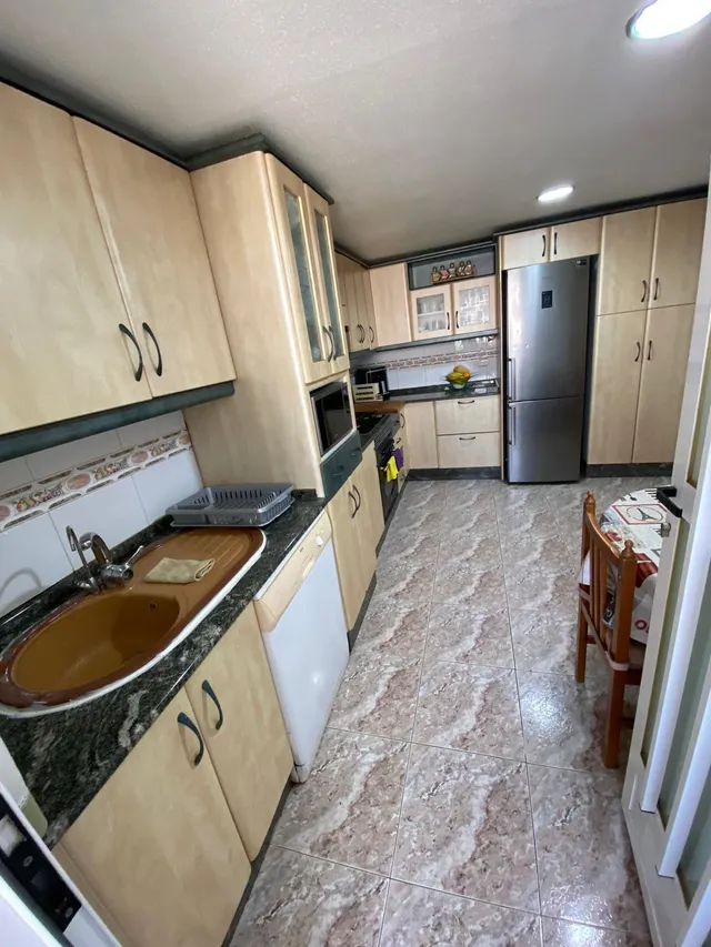 Amplio Piso en Águilas, Ideal para Familias — 27