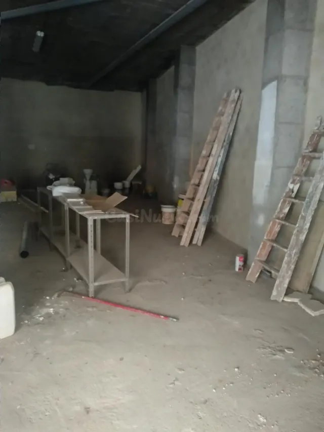 LOCAL COMERCIAL CON VADO - foto 4