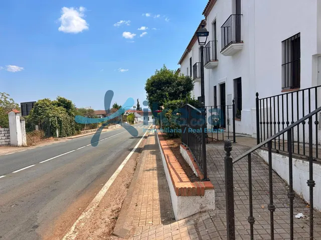 Venta de casa Adosada en Higuera de la Sierra, Huelva. - foto 5