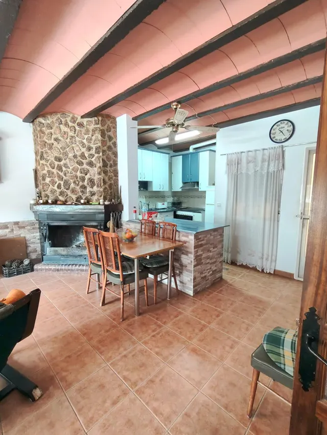 CASA RURAL , REFORMA INTEGRAL , TRANQUILIDAD , A 10 MNT DE LETUR — 37