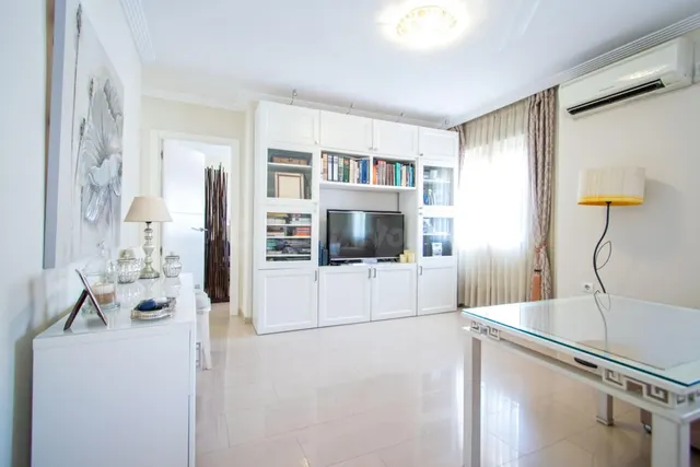 Estupendo piso reformado junto Lopez de Gomara!!! - foto 4