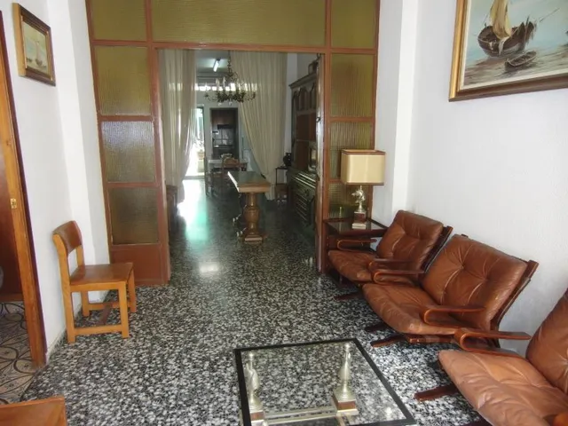 CASA DE PUEBLO MUY BIEN UBICADA — 2
